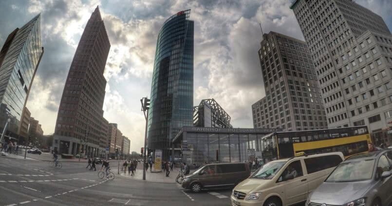 Widok na centrum Berlina — panorama miasta.