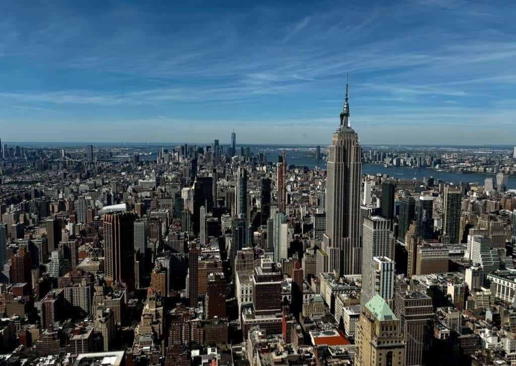 Panorama Manhattanu z Summit – klasyczny punkt widokowy w Nowym Jorku