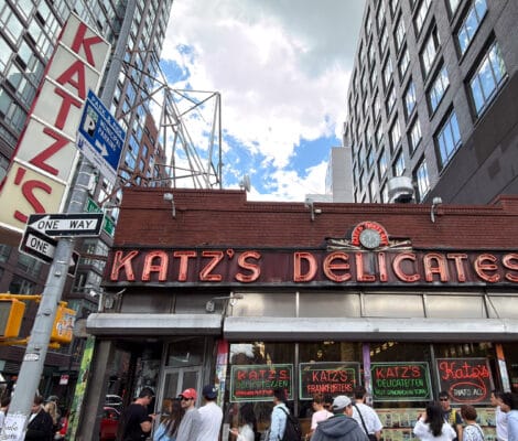 Katz’s Delicatessen w Nowym Jorku